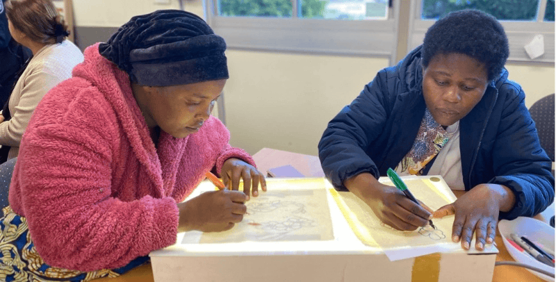 what is a community hub